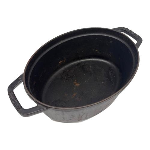 Staub (ストウブ) 両手鍋 フランス製 ブラック ピコ・ココット オーバル 23cm