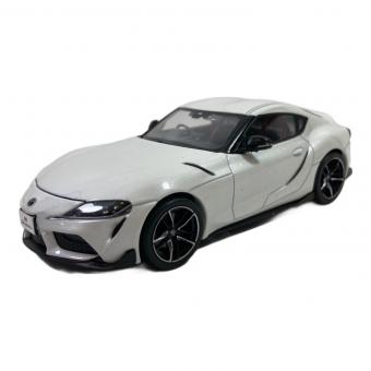 ミニカー カラーサンプル GR SUPRA ホワイトメタリック