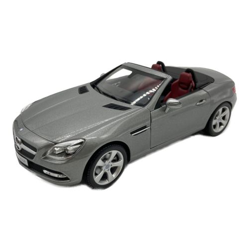 Mercedes Benz (メルセデスベンツ) モデルカー SLK 1:18