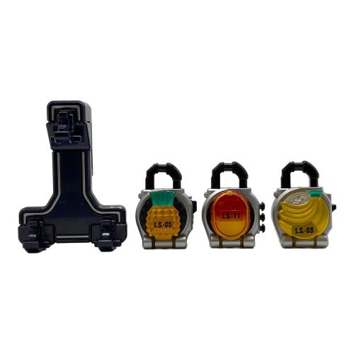 仮面ライダー鎧武(ガイム) (カメンライダーガイム) 仮面ライダー DX戦極ドライバー+ロックシード付