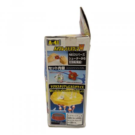 TAKARA TOMY (タカラトミー) ベイブレード 箱ダメージ/箱開封品/未組立