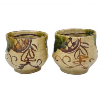 洞みやび窯 手拈り織部夫婦湯呑み 加藤成作