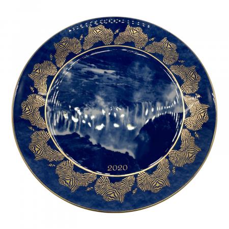 【極美品】Meissen マイセン 2009年 イヤープレート 大皿 27cm 極美品】Meissen マイセン 2009年 イヤープレート 大皿 27cm - メルカリ