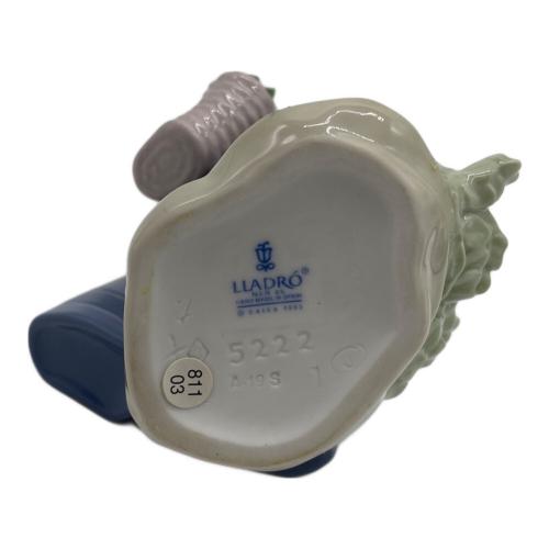 LLADRO (リヤドロ) フィギュリン 5222 きれいな花ばかり