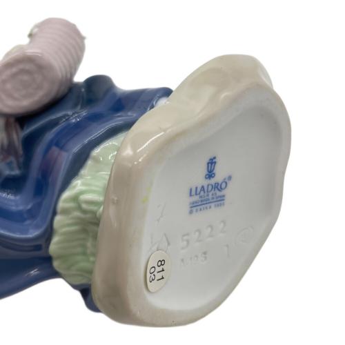 LLADRO (リヤドロ) フィギュリン 5222 きれいな花ばかり