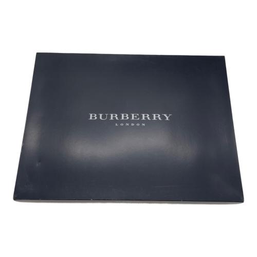 BURBERRY (バーバリー) 羽毛膝掛け