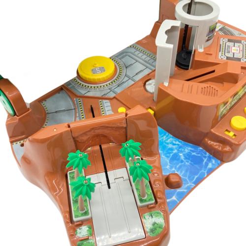 TOMY (トミー) サンダーバード オートトレーシーアイランド トミカ