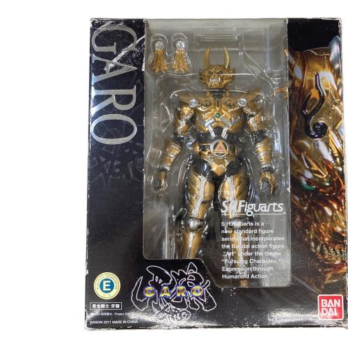 BANDAI (バンダイ) S.H.Figuarts 黄金騎士 牙狼