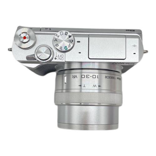 Nikon (ニコン) ミラーレス一眼カメラ 1J5