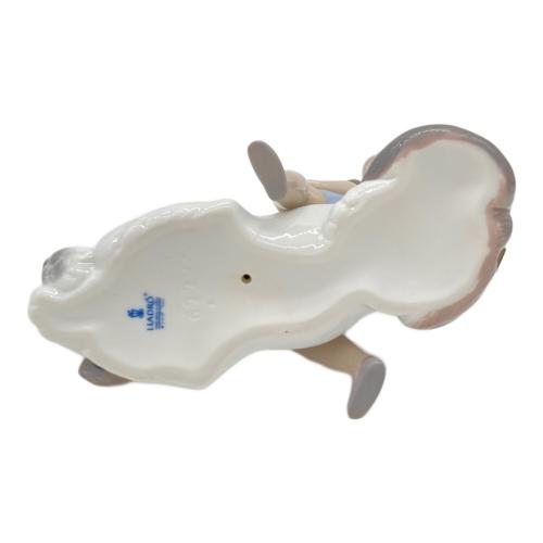 LLADRO (リヤドロ) フィギュリン 私のお友達 6229