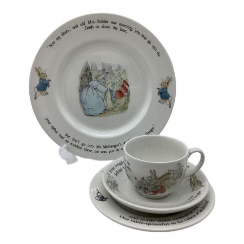 Wedgwood (ウェッジウッド) 洋食器 旧刻印【英国製】 PETER RABBIT カップ＆ソーサー& 2種プレート セット