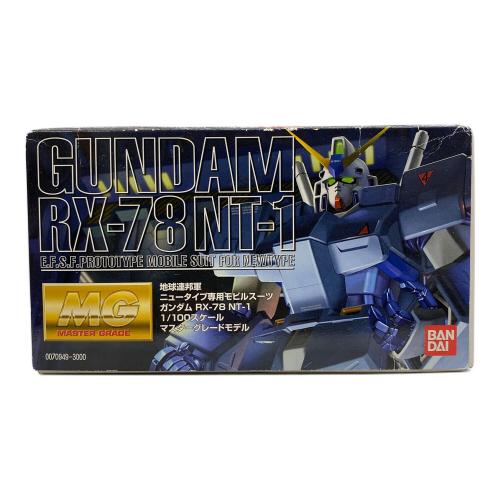 BANDAI (バンダイ)  MG 地球連邦軍ニュータイプ専用モビルスーツ ガンダム RX-78 NT-1　1/100スケール マスターグレードモデル
