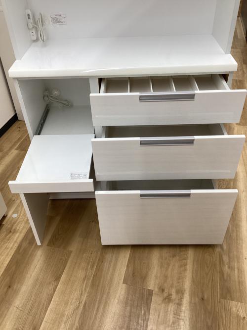 ニトリ レンジボード ホワイト 1 3枚扉