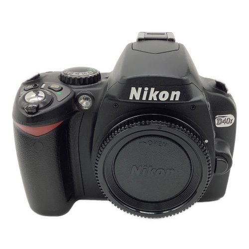 Nikon (ニコン) 一眼レフカメラ D40X 1075万画素(総画素) 1020万画素(有効画素) APS-C 23.6mm×15.8mm CCD 専用電池 SDHCカード SDカード 標準：ISO100～1600 -