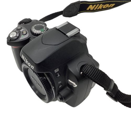 Nikon (ニコン) 一眼レフカメラ D40X 1075万画素(総画素) 1020万画素(有効画素) APS-C 23.6mm×15.8mm CCD 専用電池 SDHCカード SDカード 標準：ISO100～1600 -