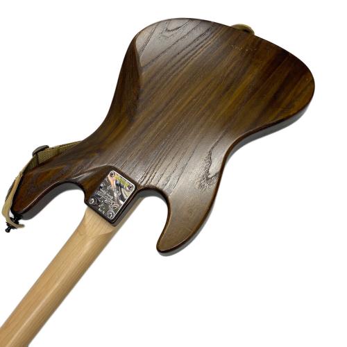 Bacchus (バッカス) エレキベース W-LINE ASH/R BR/01L-MH 順反り有 ジャックガリ有 動作確認済み G05491