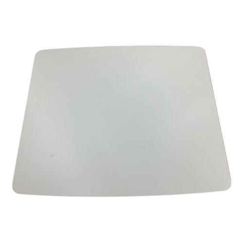 カリモク60+ (カリモクロクマル) カフェテーブル ホワイト×ブラウン