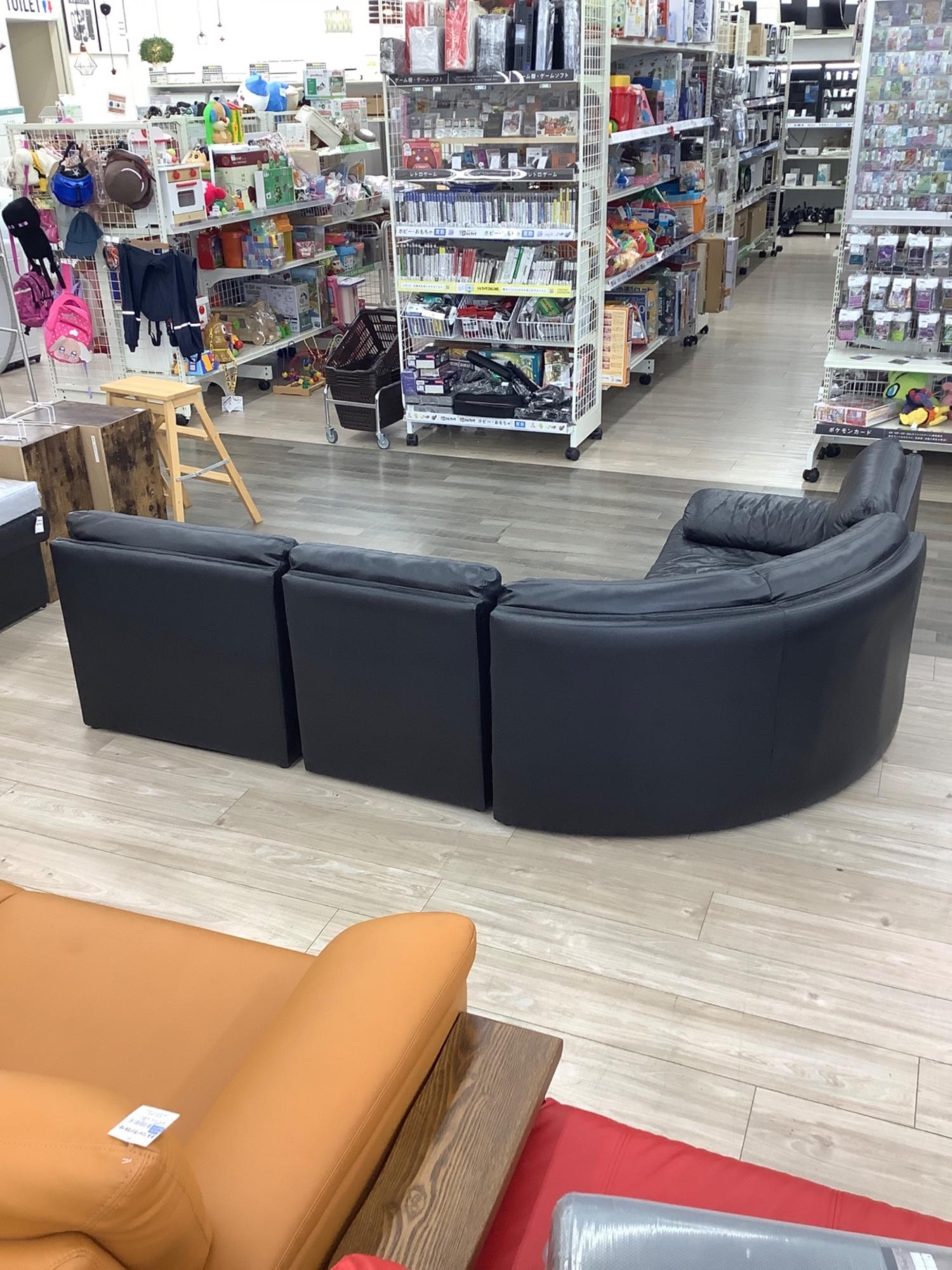 美品！コーナーソファ！ブラック合皮 コーナーソファ 5人掛け L字 5点セット テーブル付き PVC 合皮