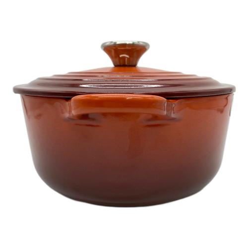 LE CREUSET (ルクルーゼ) ココットロンド レッド