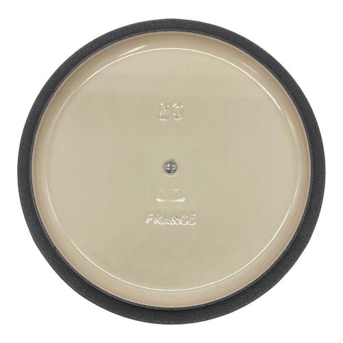 LE CREUSET (ルクルーゼ) ココットロンド レッド