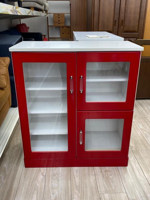 食器棚 レッド