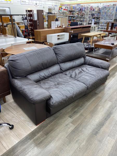 【イオンモール神戸南店】IDC 2.5人掛けソファー　半革【取りに来られる方限定】 大塚家具 ソファ 2.5人掛け ルーニー 幅183cm 半革キャメル色 #M-02
