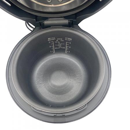 【2022年製】Panasonic圧力IHジャー炊飯器　SR-NA102 コンパクト設計とおいしさを両立。自社圧力IHジャー炊飯器史上最小の