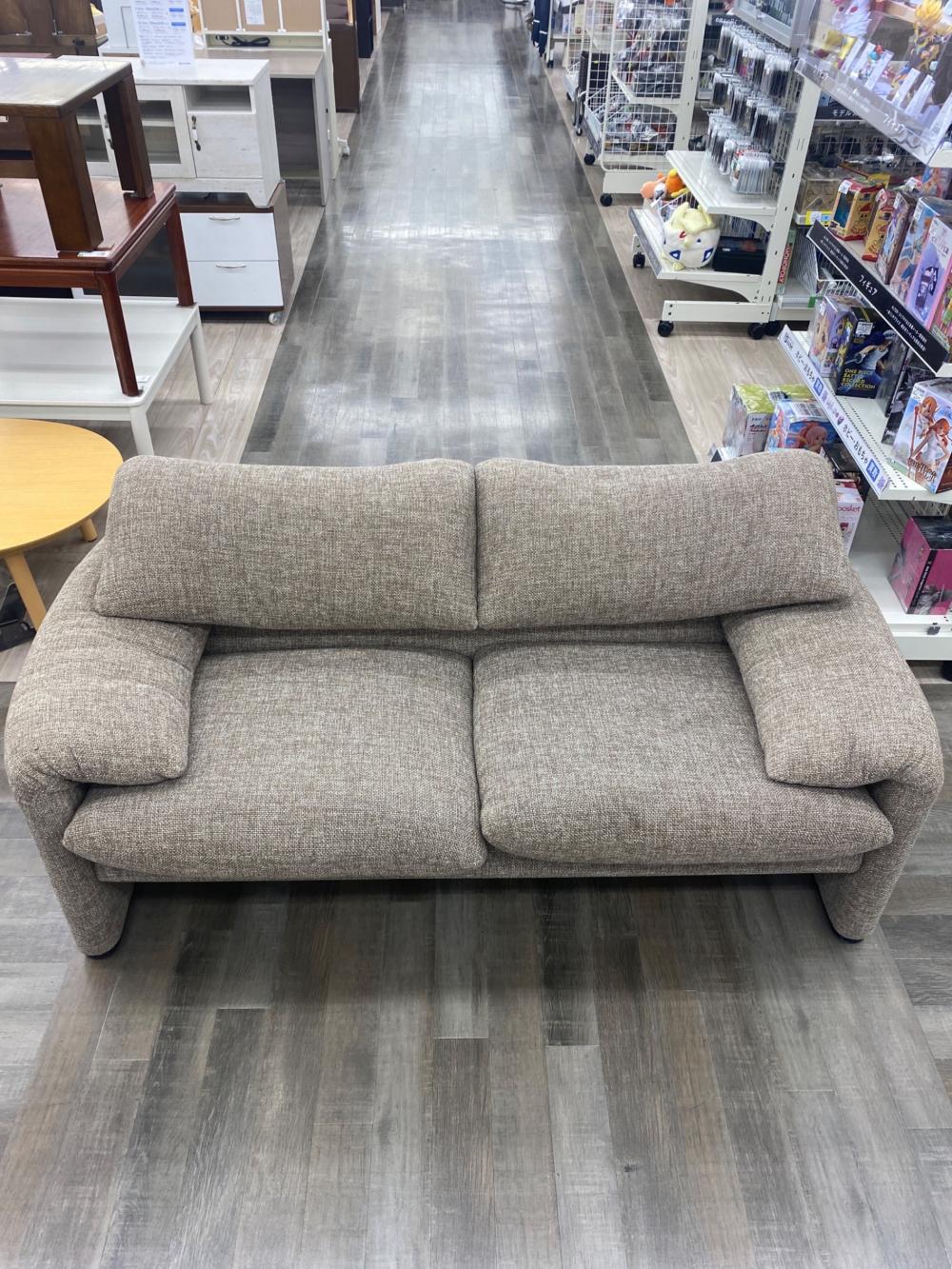 CASSINA (カッシーナ) 2人掛けソファー ライトグレー 81