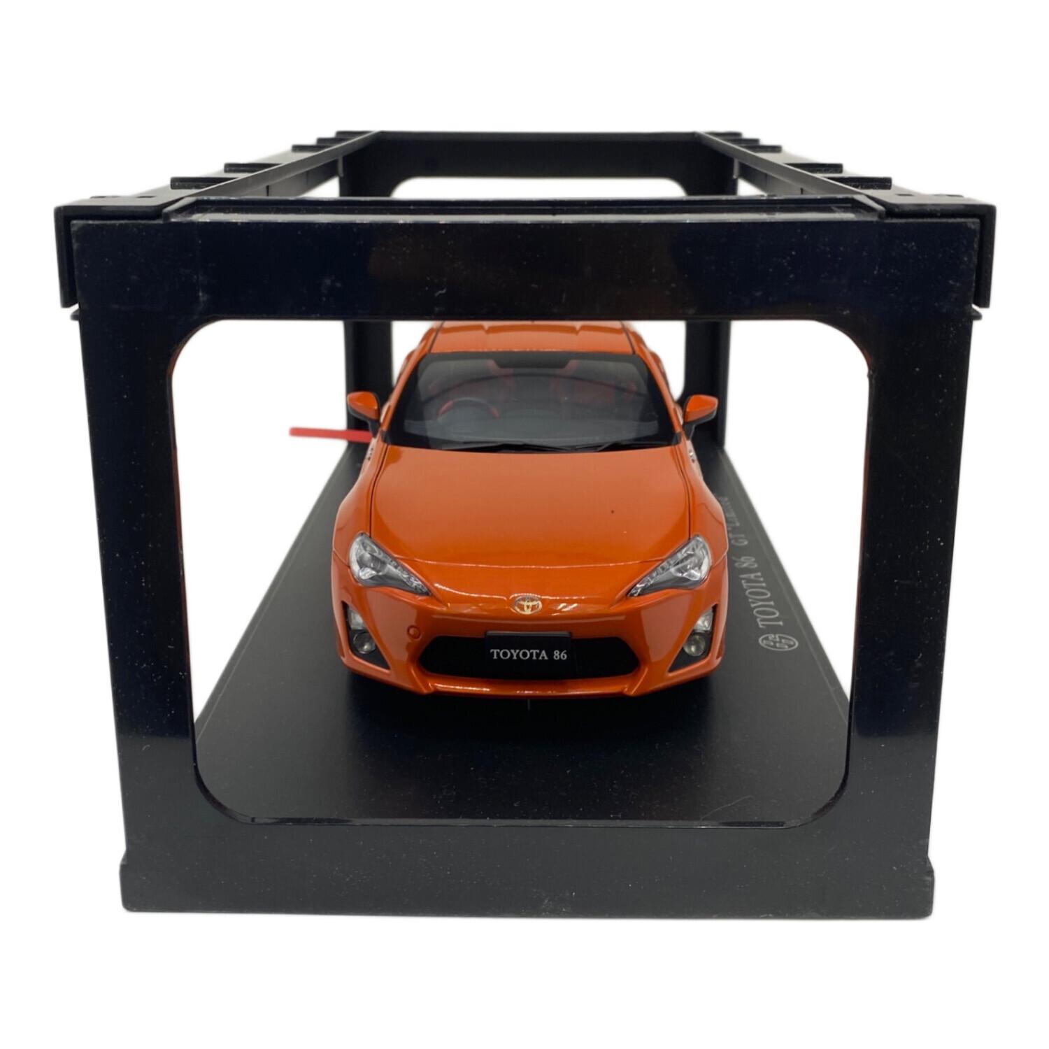 オートアート1/18 AUTOART トヨタ　86 GT Amazon.co.jp: AUTOart 1/18 トヨタ 86 GTリミテッド (日本仕様