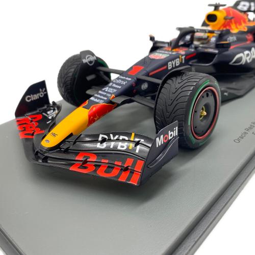 モデルカー oracle redbull racing RB18 GP2022