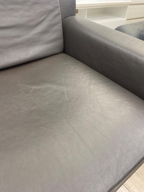 Knoll (ノル) 1人掛けソファー @ グレー Heli