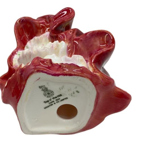 ROYAL DOULTON (ロイヤルドルトン) Top O' The Hill フィギュリン 陶器人形
