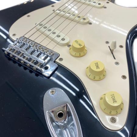 Squier (スクワイア) エレキギター ストラトキャスター 142