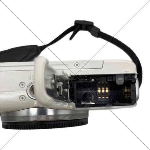 CANON (キャノン) コンパクトデジタルカメラ EOS M100