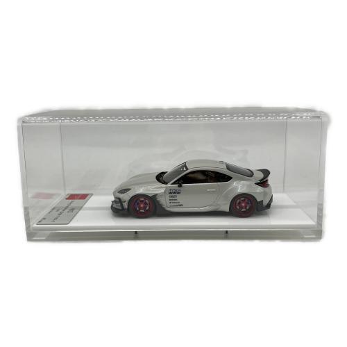 EIDOLON (アイドロン) HKS Driving Performer GR86 Type-R Pearl White Limited 150pcs モデルカー EM732