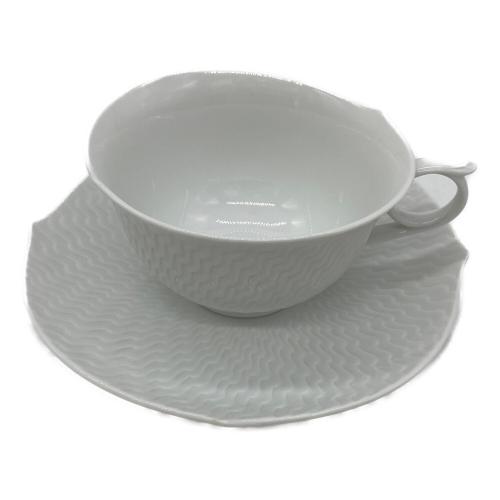 Meissen (マイセン) カップ&ソーサー 波の戯れホワイト