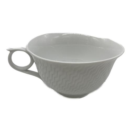 Meissen (マイセン) カップ&ソーサー 波の戯れホワイト