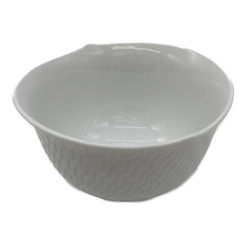 Meissen (マイセン) カップ&ソーサー 波の戯れホワイト