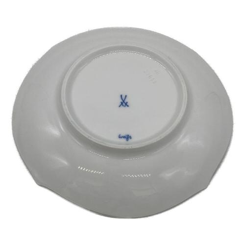 Meissen (マイセン) カップ&ソーサー 波の戯れホワイト