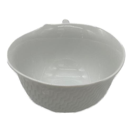 Meissen (マイセン) カップ&ソーサー 波の戯れホワイト