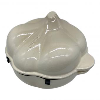 LE CREUSET (ルクルーゼ) ガーリックココット ホワイト