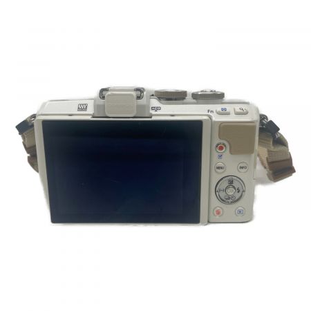 OLYMPUS (オリンパス) ミラーレス一眼カメラ レンズキット レンズ×3 E-PL7 1720万画素 専用電池 BHAA62809