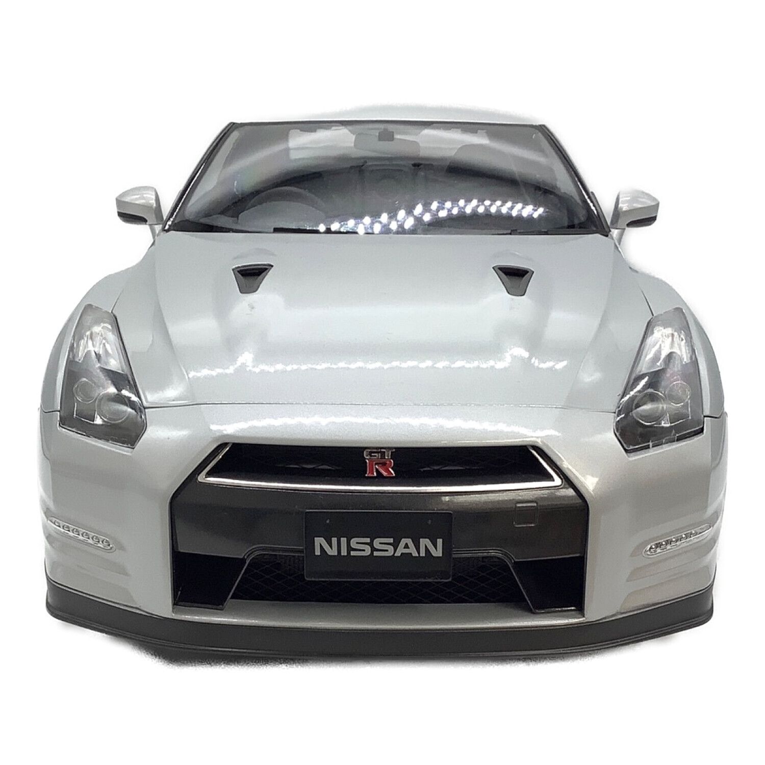 ディアゴスティーニ 週刊 NISSAN R35 GT-R 完成品 1/8スケール 