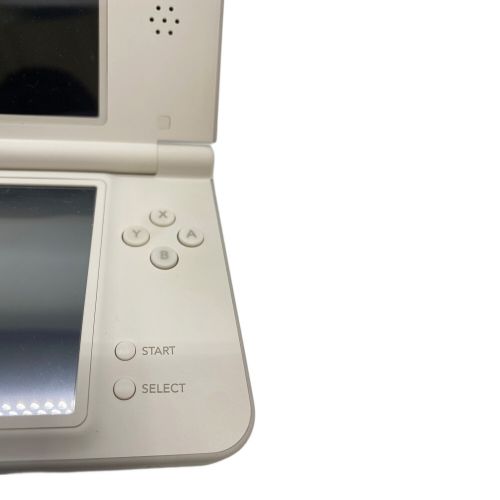 Nintendo DSi LL UTL-001