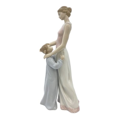 LLADRO (リヤドロ) 大好きなママ 6771