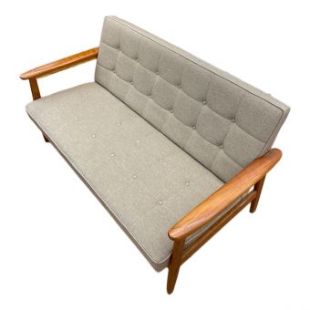 カリモク60 (カリモクロクマル) Kチェア 2シーター フラノベージュ