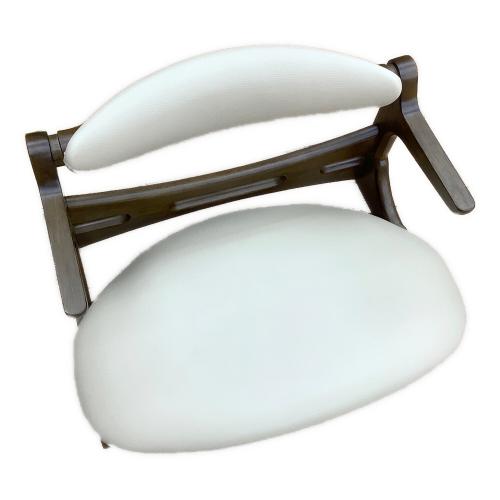 起立木工 キャスパーチェア 100R-BE