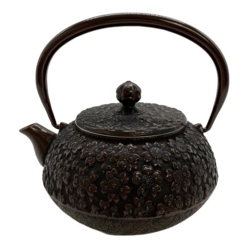 南部鉄器 (ナンブテッキ) 鉄瓶