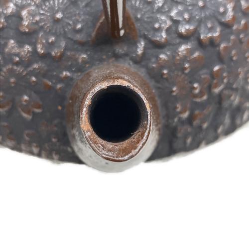 南部鉄器 (ナンブテッキ) 鉄瓶