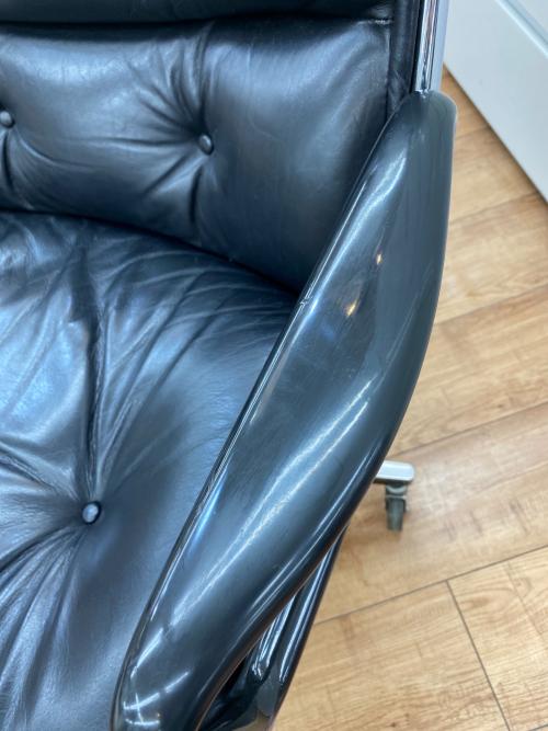 Knoll (ノル) ポロックチェア 4スターベース